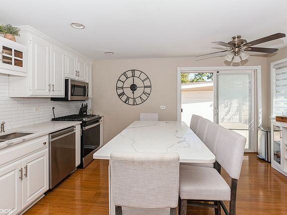 5th image of 10139 Minnick Ave