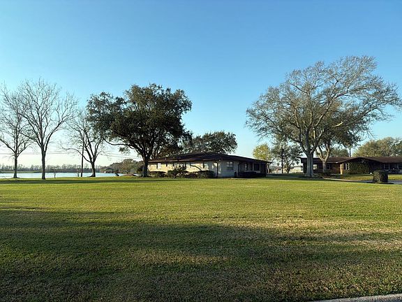 3rd image of 2138 Cashmere Dr