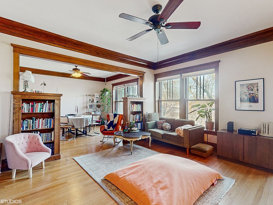 1st image of 3021 W Logan Blvd #3
