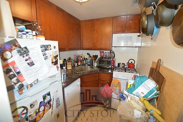 Rented by City Stop Realty | media 27