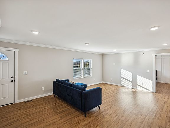 3rd image of 3770 Penile Hill Rd