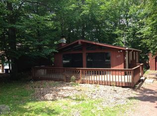 4709 Norwood Ln, Tobyhanna, PA 18466
