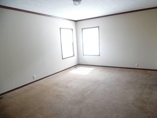 5th image of 28770 Glenwood