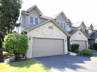 961 Ascot Dr, Elgin, IL 60123