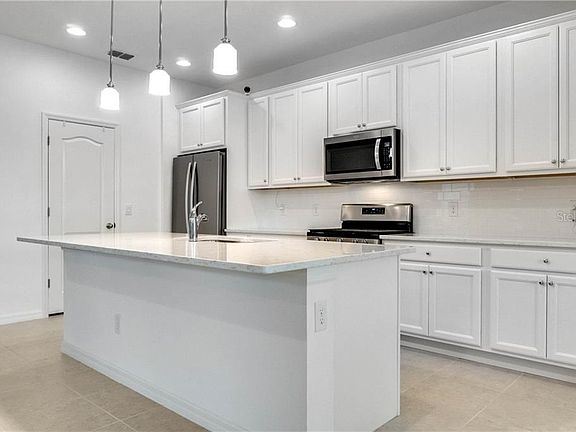 3rd image of 9307 Bradleigh Dr