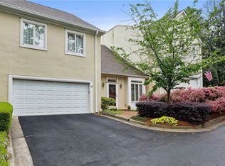 12 Braemore Dr, Sandy Springs, GA 30328