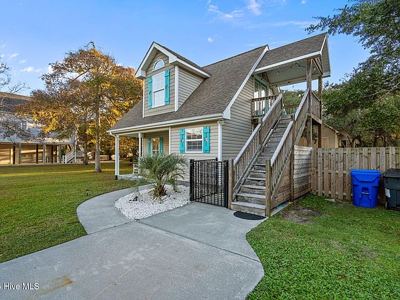 3rd image of 114 NE 50th Street