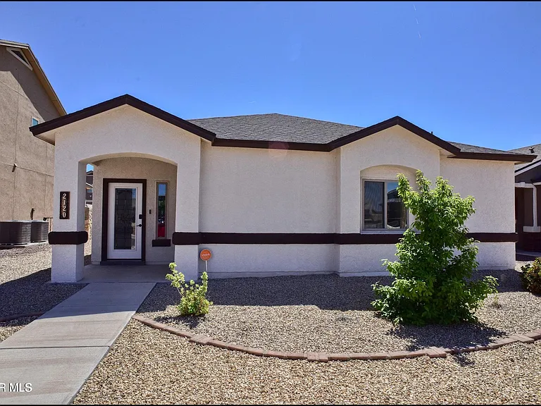 2120 Thomas Lackland St — Photo 1
