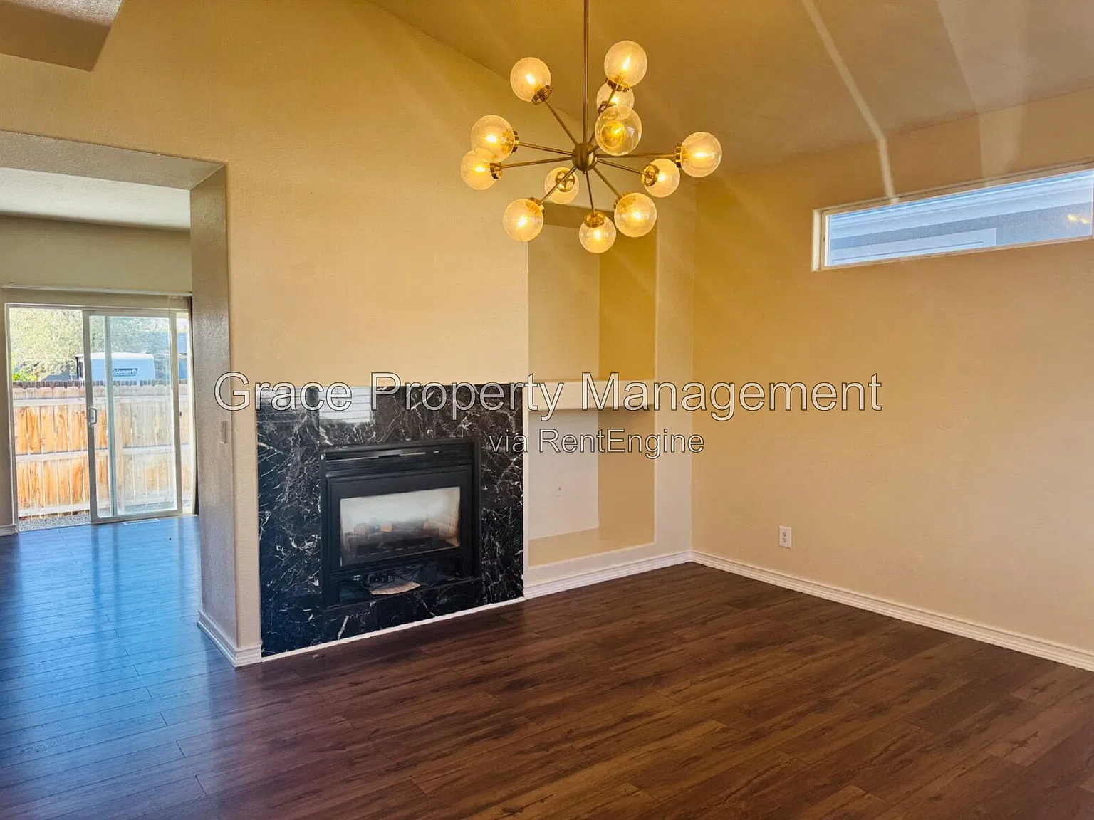 3 bed, 3.0 bath, 1466 sqft, $2,695 — Photo 2