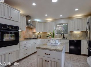 36365 Sandalwood St, Newark, CA 94560