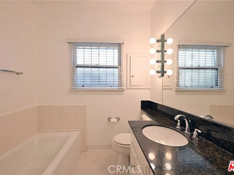 149 S Crescent Dr #C — Photo 5