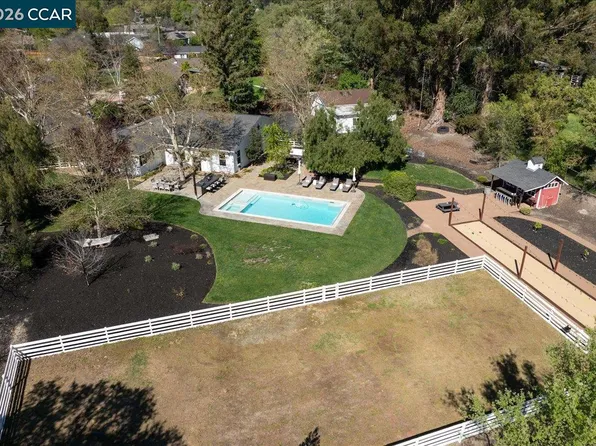 10 Donna Ln, Danville, CA 94526