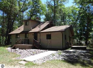 844 Cedar Ct, Alger, MI 48610
