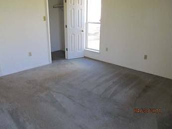 4th image of 4166 Blackstone Dr