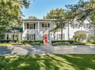 101 Shady Valley Dr, Chesterfield, MO 63017