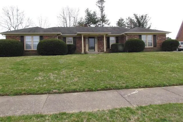 3375 Moundview Ct #B — Photo 1