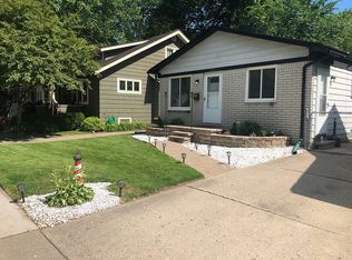 614 Gardenia Ave, Royal Oak, MI