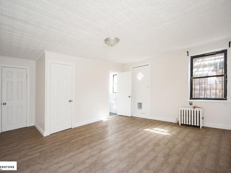 2nd image of 361 Hoyt St #1