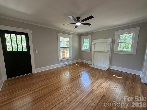 3rd image of 803 E Main St