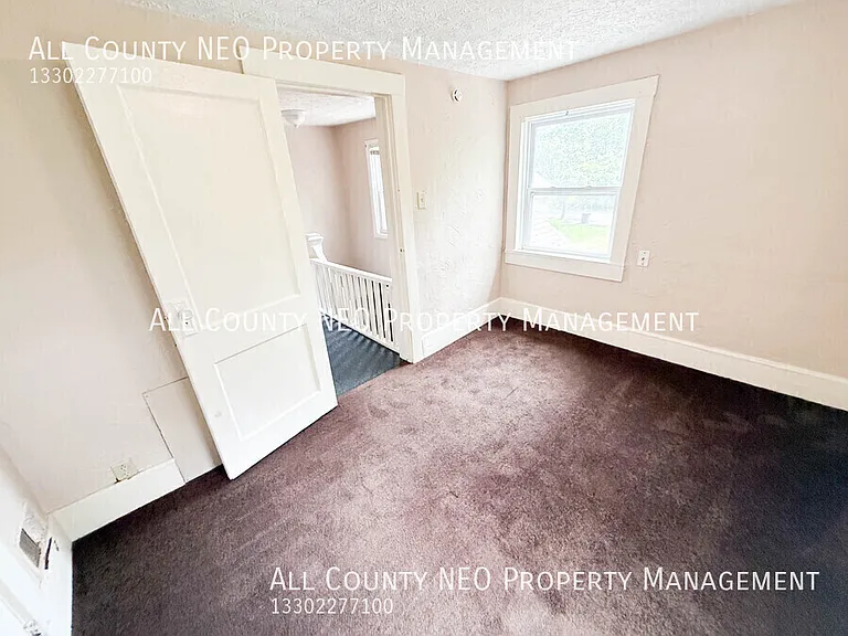 1234 Winton Ave — Photo 17