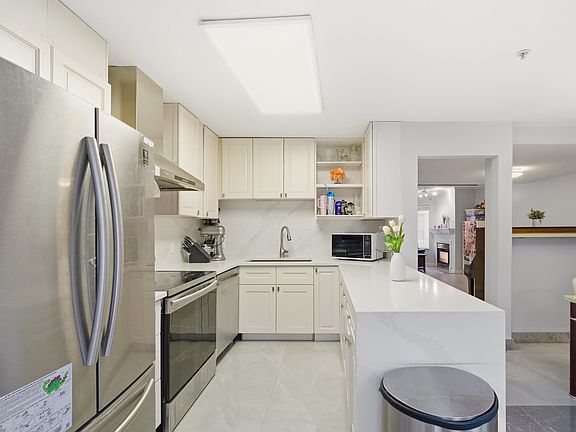 5th image of 8711 Jones Rd #18