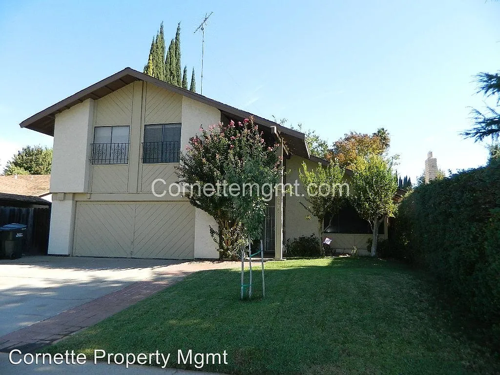 2625 Volga Way photo 1