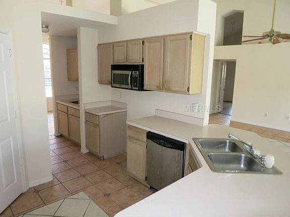 4th image of 1025 Shinnecock Hills Dr