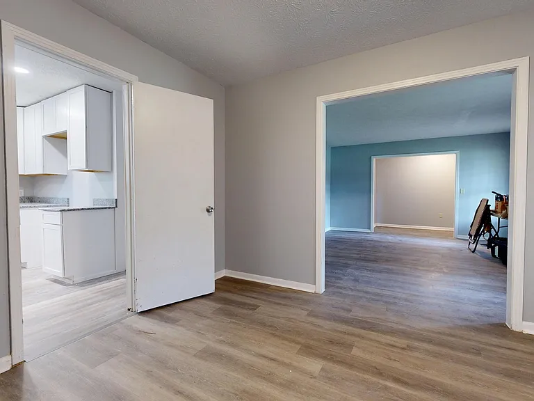 1001 Darling Ave — Photo 7