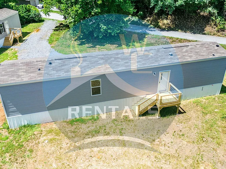 1033 Dillsboro Rd — Photo 11
