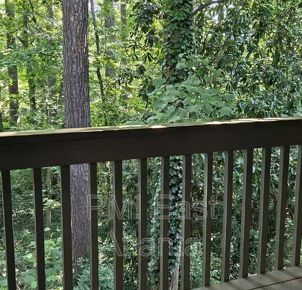 512 Tuxworth Cir — Photo 9
