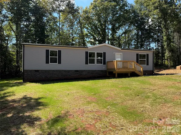 1655 Hudlow Rd, Forest City, NC 28043