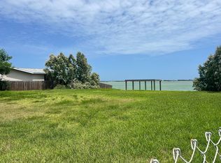 151 Donna Ln, Rockport, TX 78382