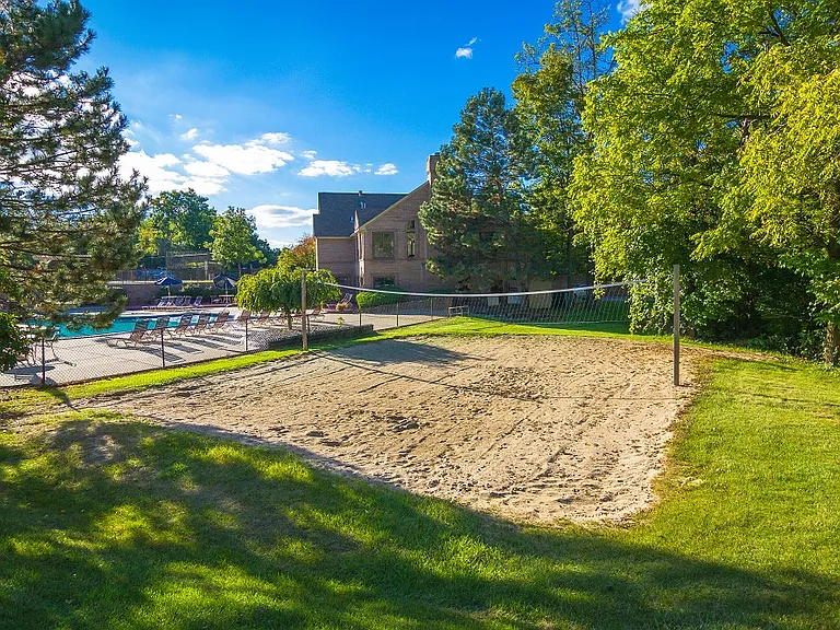 Saddle Creek Apartments — Photo 26