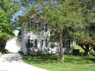 2587 Summit Rd, Akron, OH 44321