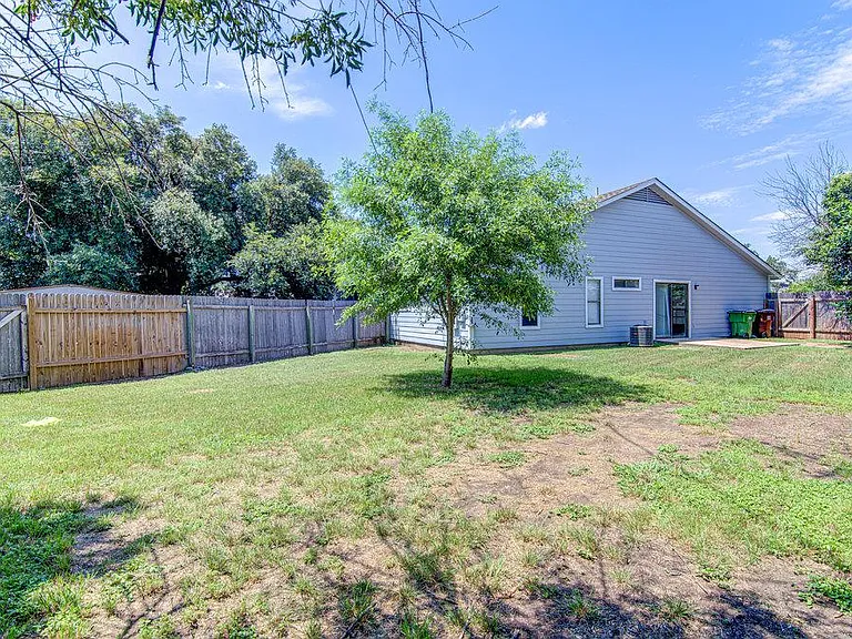 1603 Dale Cv #A — Photo 21