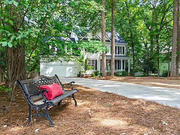 4th image of 1002 Surry Dale Ct