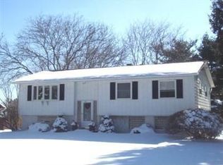 4440 Grafton Rd, Brunswick, OH 44212