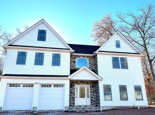 94 Hancock Rd, Piscataway, NJ 08854