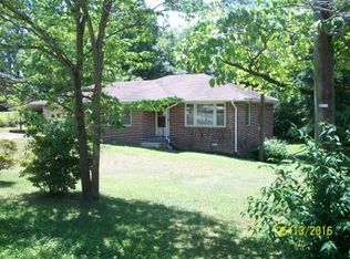 200 Ellen St, Hartwell, GA 30643