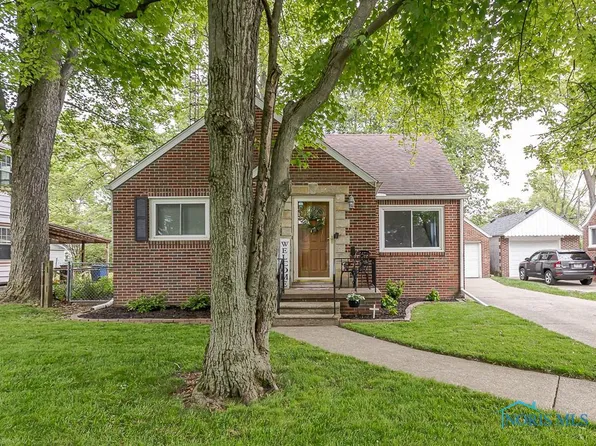 4750 Harvest Ln, Toledo, OH 43623