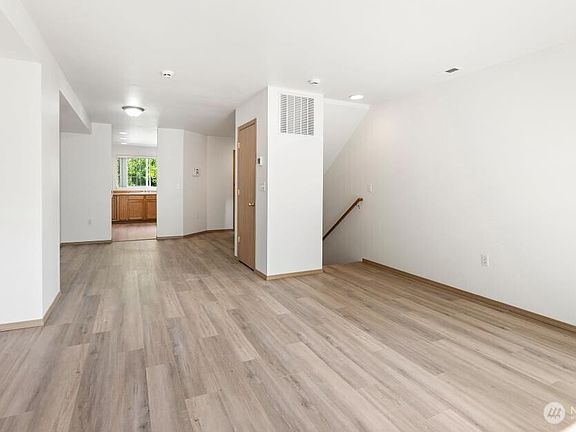 4th image of 16791 165th Avenue SE