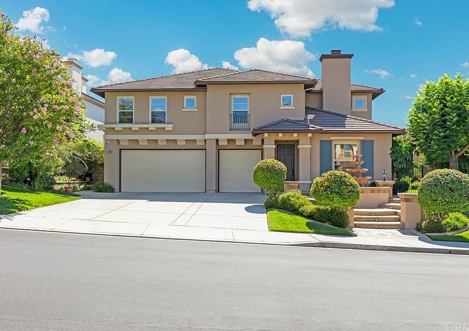 1st image of 23810 Canyon Vista Ct