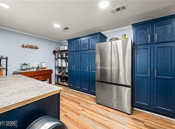 5th image of 568 Hog Island Rd