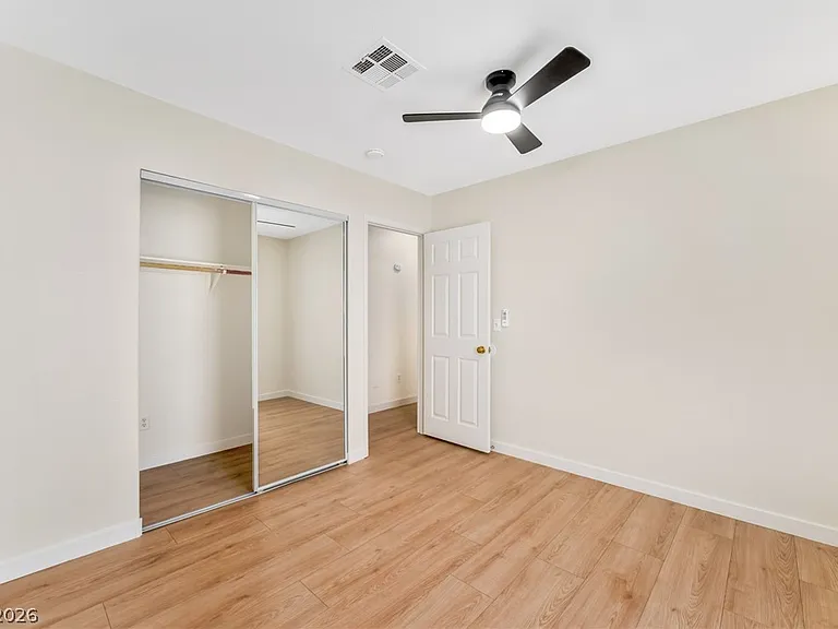 8632 Majestic Pine Ave — Photo 10