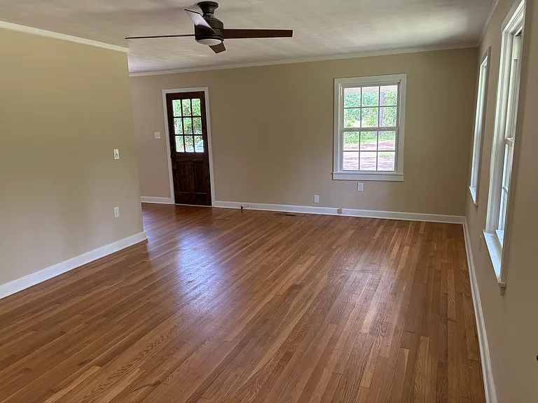 2540 University Ave — Photo 10