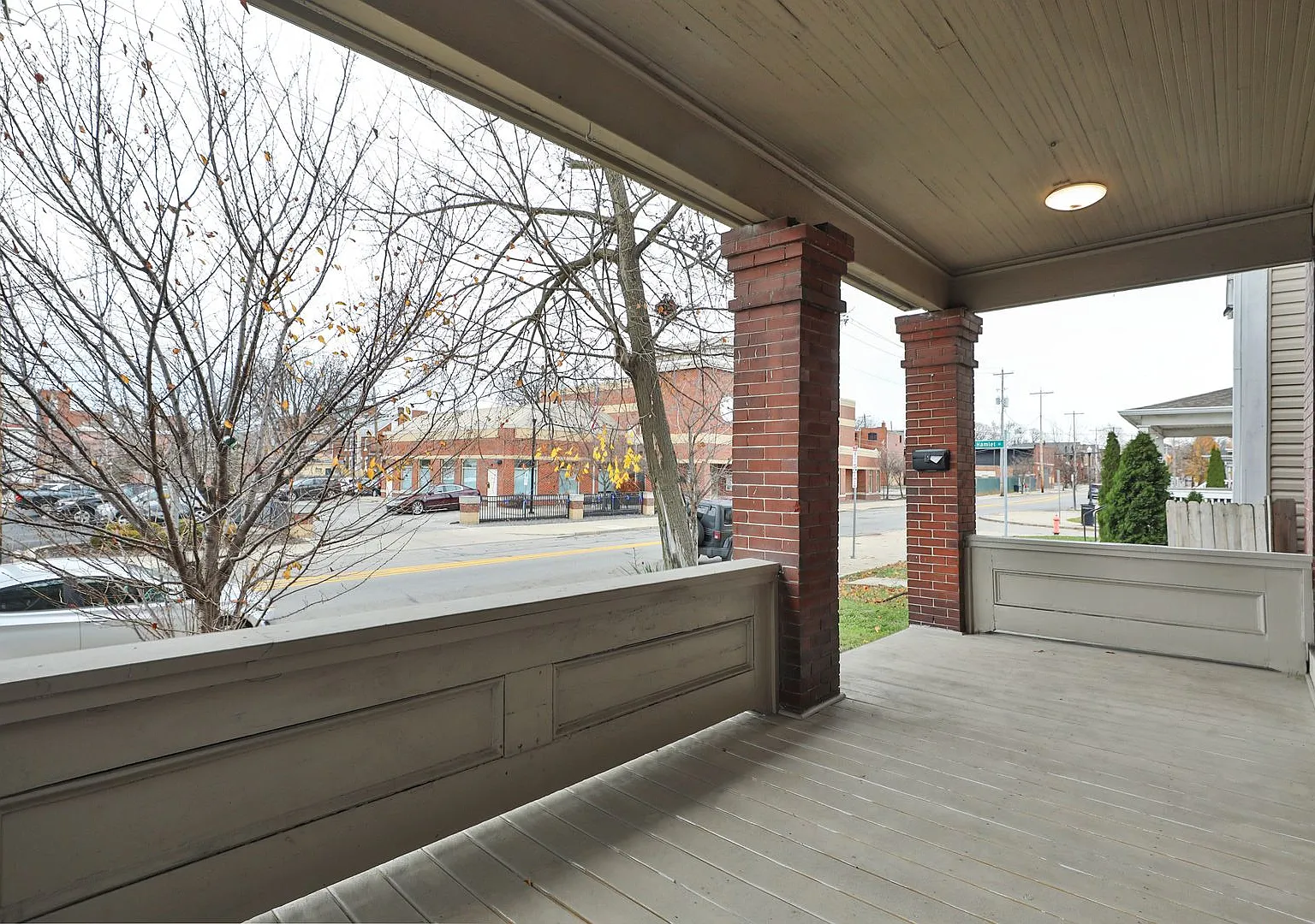 Incredible 6 Bedroom Home OSU Campus Renovated, Spacious, and Move-In Ready! — Photo 2