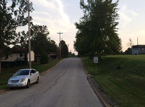 4th image of 1908 Bedoll Ave