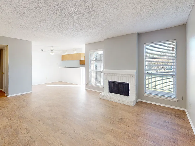 Addison Apartments at the Park — Photo 206