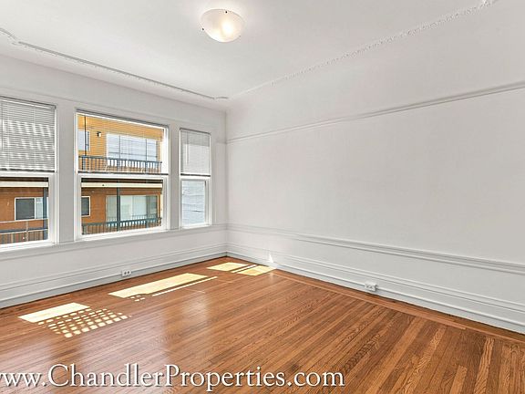 2nd image of 605 Scott St APT 3