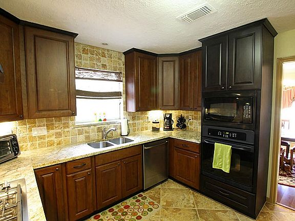 COMPLETE REMODEL WITH DESIGNER CUSTOM CABINETS